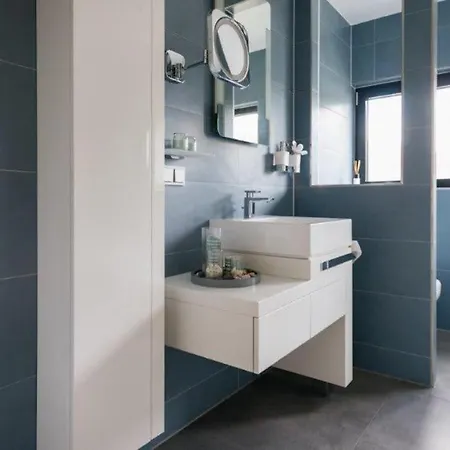 Luxurioeses Designhaus Mit Garten Dallgow-Doeberitz